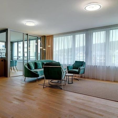 Prestigious Apt In Rhygarden Lägenhet Neuhausen Am Rheinfall Exteriör bild